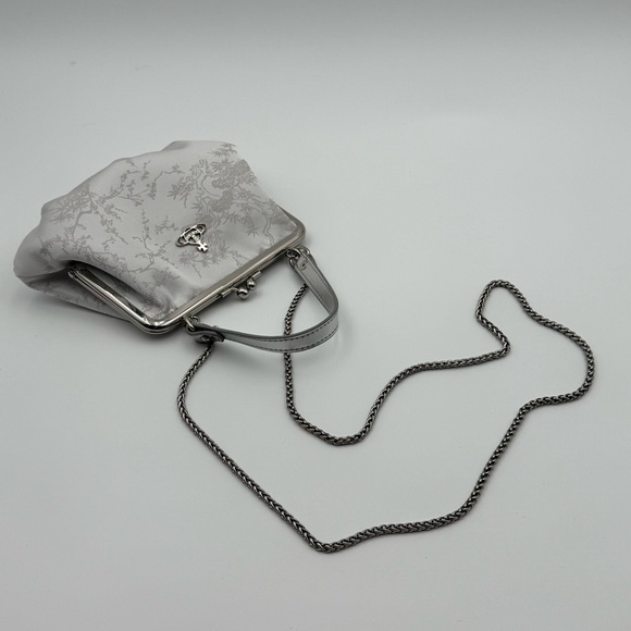 Vivienne Westwood Granny Frame Satin Purse Silver - Picture 9 of 9